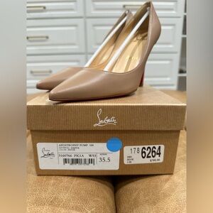 Christian Louboutin Apostrophy Pointy Toe Leather Pump in nude 100